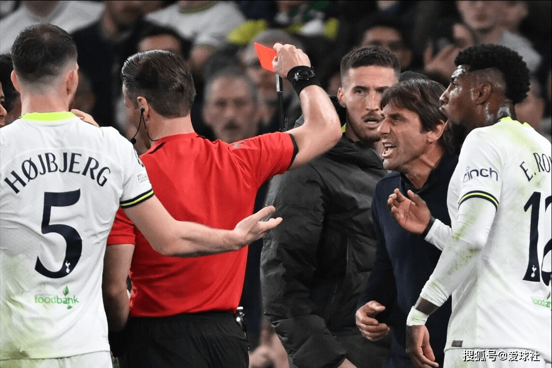 包含Valorant传奇谢幕，球迷泪洒赛场的词条