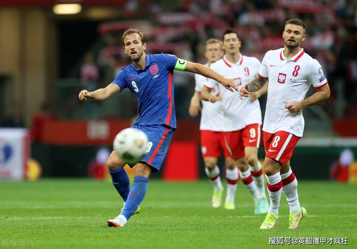 波兰队逆转英格兰队,奥恰洛夫扛起全队 波兰队逆转英格兰队,奥恰洛夫扛起全队