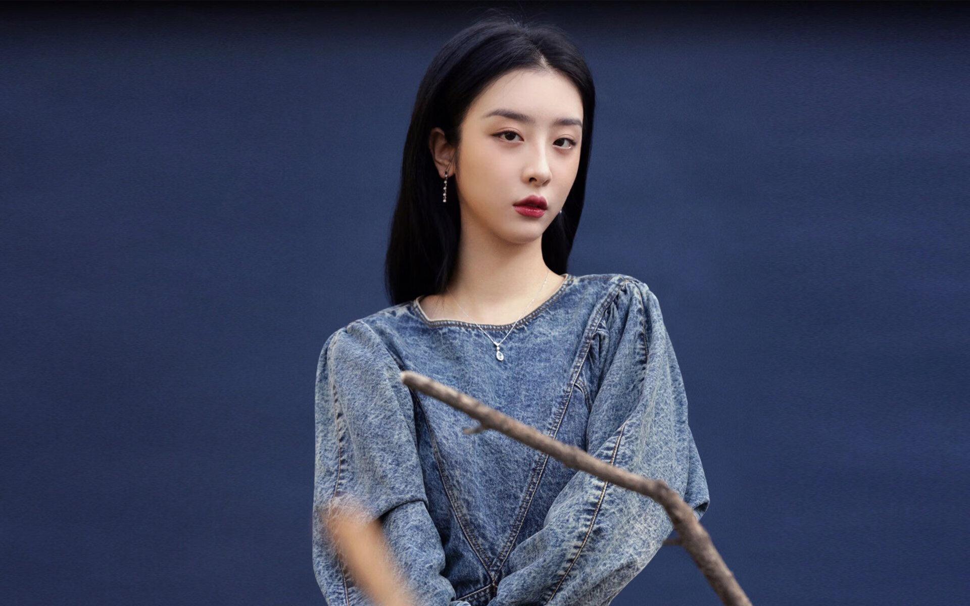 孤星照耀抢七夜，东契奇在冰与火中刻下里程碑