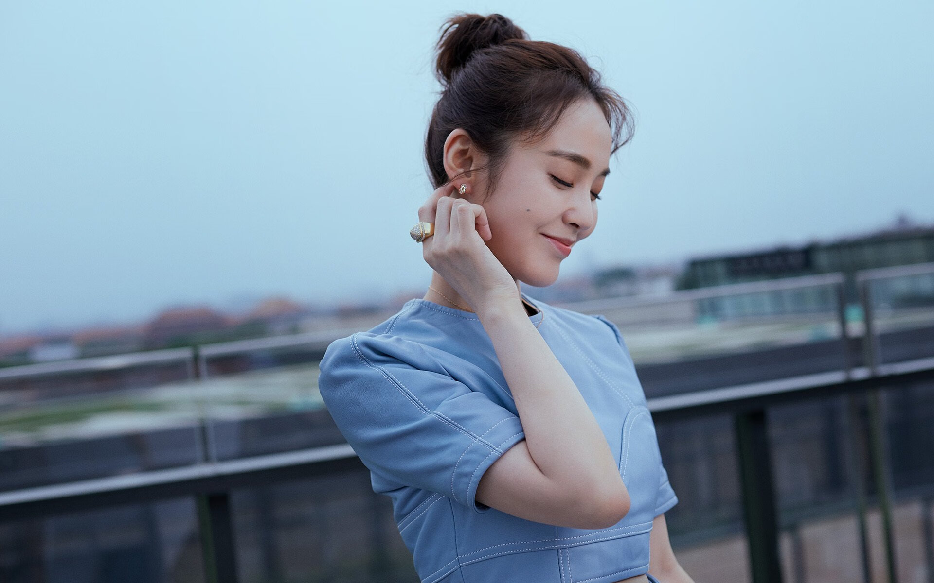 里昂蓝与荷兰橙的交响中,佩德里独奏未来乐章